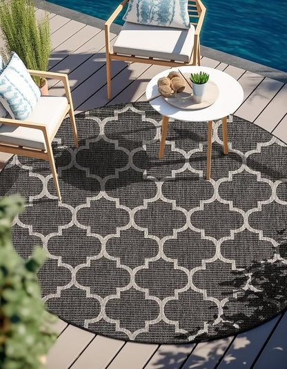 Unique Loom Outdoor Trellis Collection Area Rug (6' 1" Round Black/Ivory)