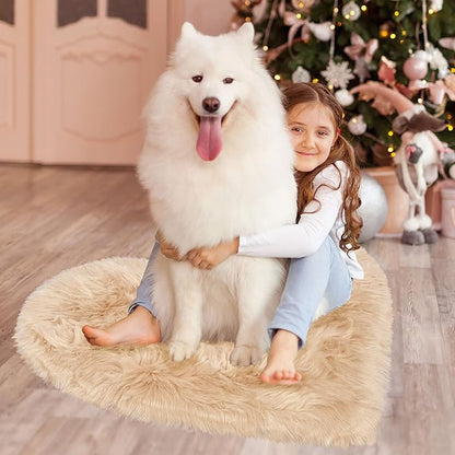 uxcell Heart Shaped Rugs for Bedroom,Small Aesthetic Carpet Girls,Cute Shaggy Floor Mirror Mat,Pastel Furry Throw Rug 2.3ftx3ft, Khaki