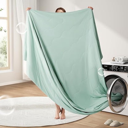 EASELAND Cooling Comforter Queen, Cold Touch Fabric Absorbs Body Heat, Double-Sided Cool Design Soft Fluffy Cooling Blanket for Night Sweats Hot Sleeper (Green, Queen(90"x90"))