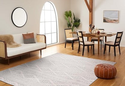 SAFAVIEH Area Rug 6x9 - Tulum Collection - Ivory & Light Grey, Moroccan Boho Tribal Design, Non-Shedding & Easy to Clean, Ideal for Living Room, Bedroom, Dining Space (TUL272G)