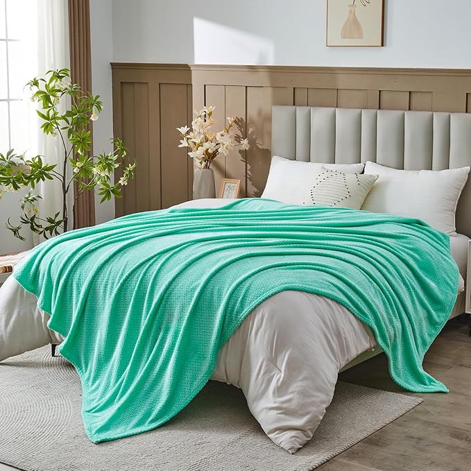 NEWCOSPLAY Super Soft Queen Blanket Aqua Premium Silky Flannel Fleece Leaves Pattern Lightweight Bed Blanket All Season Use (Aqua, Queen(90"x90"))