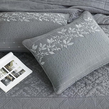 EVENHUG Floral Embroidered Quilt Set King Size 3 Piece Bedding Set Reversible Farmhouse Bedspread Coverlet with 2 Pillow Shams Lightweight Soft Bed Cover for All Season(106"X 96",Grey)