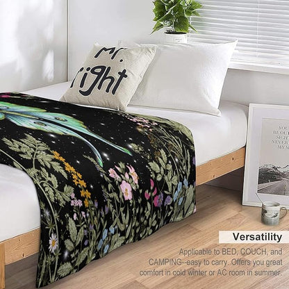 Moth Floral Flannel Blanket, Gothic Witchy Moon Phase Botanical Vintage Wildflower Plantsprint Soft Warm Fuzzy Throw Blanket for Couch Sofa Office Bed, 40"x50"