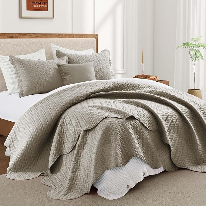 IR Imperial Rooms California King Quilt Bedding Set Size (118"x106") + 2 Pillow Shams (20" x 36"+ 2") - 3 Pcs All Season Reversible Microfiber Coverlet Embossed Quilt Bedspread (Beige)