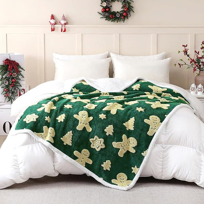 SOCHOW Christmas Gingerbread Holiday Jacquard Sherpa Fleece Throw Blanket, Fuzzy Warm Super Soft Reversible Plush Blanket for Bed, Sofa and Couch, 50 x 60 inches, Green