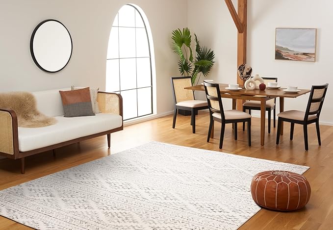 SAFAVIEH Area Rug 8x10 - Tulum Collection - Large - Ivory & Grey, Moroccan Boho Tribal Design, Non-Shedding & Easy to Clean, Ideal for Living Room, Bedroom, Dining Space (TUL272A)