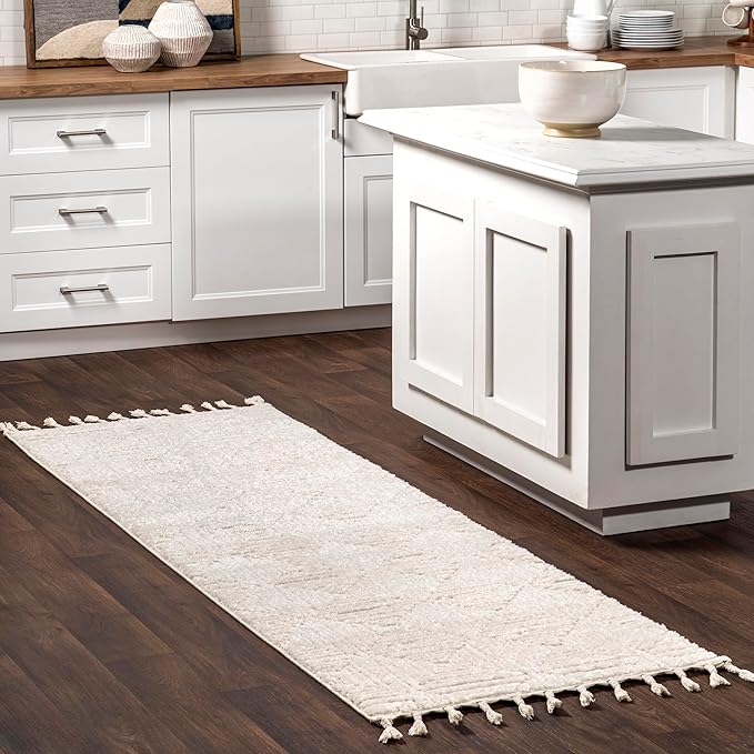nuLOOM Kerry Cream, 2'6" x 10', Geometric, Soft and Cozy, High Traffic, Stain Resistant, Easy Clean, Durable Runner for Bedroom, Living Room, Dining Space, Den, Foyer, Entryway