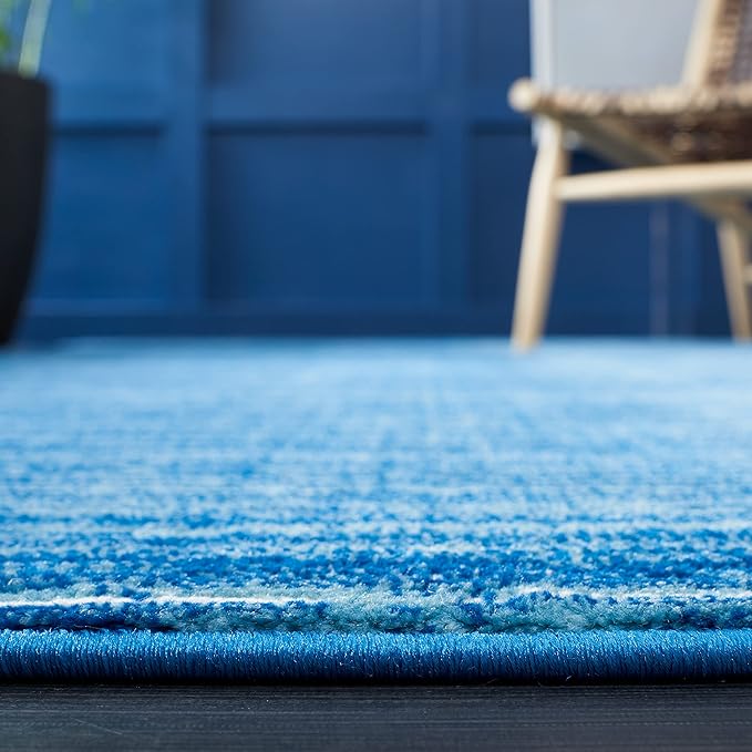 SAFAVIEH Area Rug 4x6 - Vision Collection - Blue, Modern Ombre Design, Non-Shedding & Easy to Clean, Ideal for Living Room, Bedroom, Dining Space (VSN606M)
