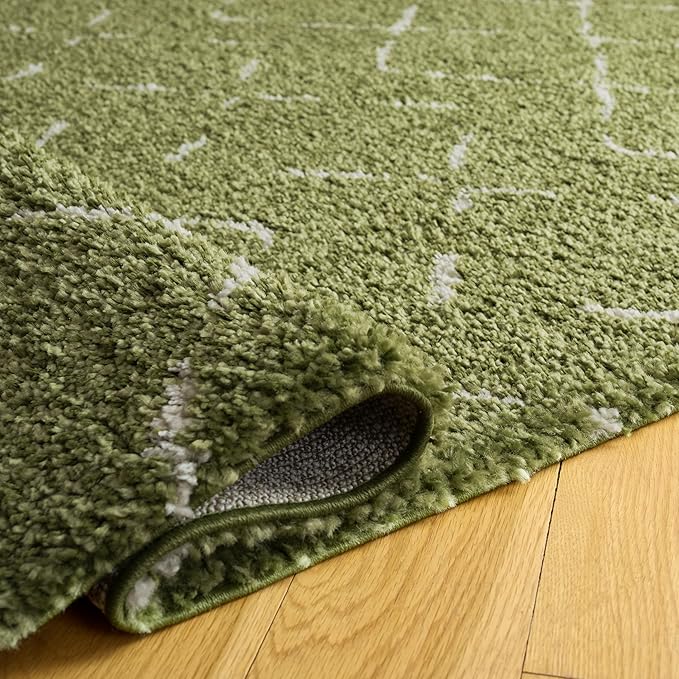 SAFAVIEH Arizona Shag Collection Area Rug - 5'1" x 7'6", Green & Ivory, Moroccan Boho Design, Non-Shedding & Easy to Clean, Ideal for Living Room, Bedroom, Dining Space (ASG743X)