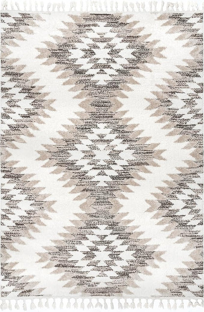 nuLOOM Adelade Beige/Ivory, 6'7" x 9', Southwestern, Shaggy, Soft and Cozy, High Traffic, Stain Resistant Area Rug for Bedroom, Living Room, Dining Space, Den, Foyer, Entryway