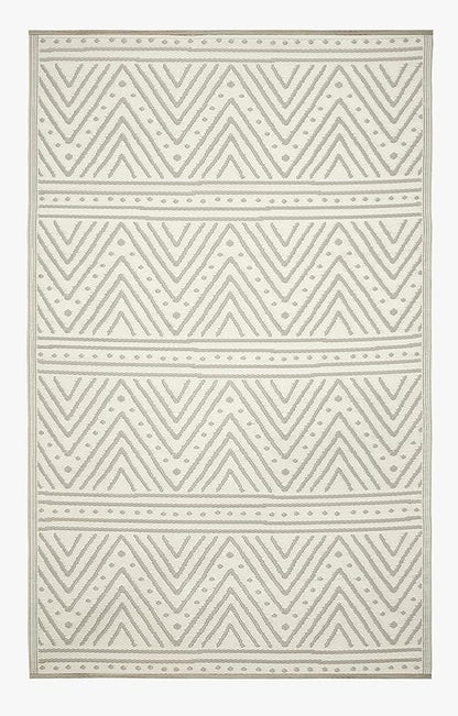 Fab Habitat Chevron Outdoor Rug - Waterproof, Fade Resistant, Crease-Free - Premium Recycled Plastic - Striped - Patio, Porch, Deck, Balcony - Patan - Beige - 5 x 8 ft