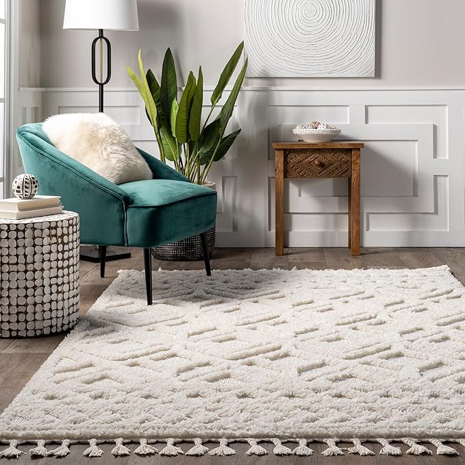 nuLOOM Akia Cream/Ivory, 2'8" x 8', Geometric Lattice, Tasseled, Soft and Textured, High Traffic, Stain Resistant, Durable Runner for Bedroom, Living Room, Dining Space, Den, Foyer, Entryway