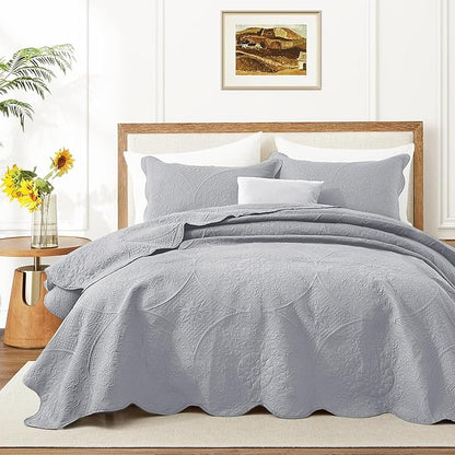 IR Imperial Rooms King Quilt Bedding Set Size (106" x 96") + 2 Pillow Shams (20" x 36"+ 2") - 3 Pcs All Season Lightweight Reversible Microfiber Coverlet Floral Embossed Quilt Bedspread (Silver)