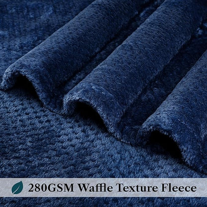 PAVILIA Navy Blue Throw Blanket for Couch Bed, Soft Fleece Throws for Sofa Chair, Fuzzy Waffle Textured Blanket, Cozy Warm Lightweight All Season Blanket Throw, 50x60