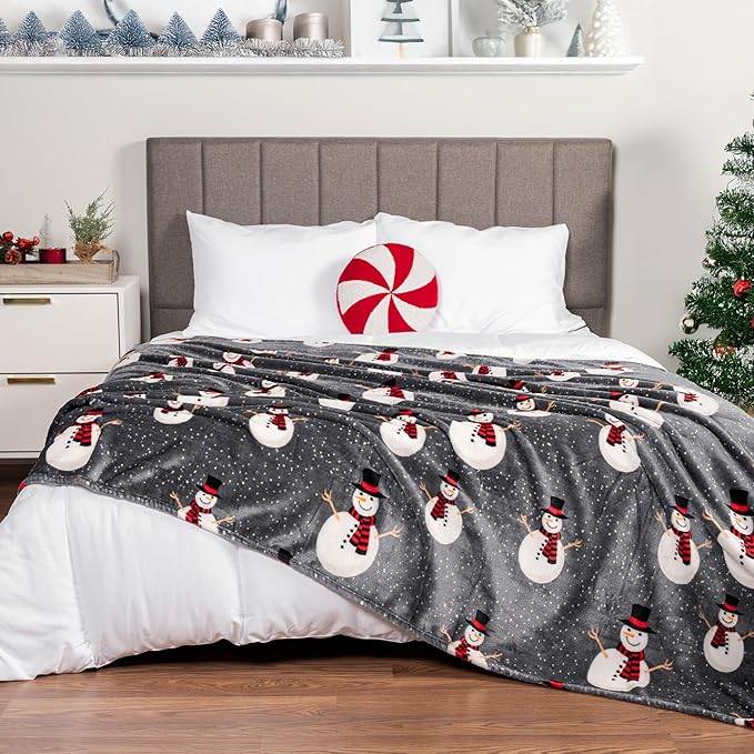 PAVILIA Christmas Snowman Throw Blanket | Grey Christmas Fleece Blanket | Soft, Plush, Warm Winter Cabin Throw, 60x80 (Grey Snowman)