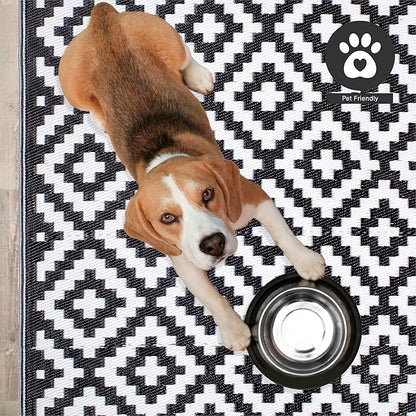 FH Home Outdoor Rug - Waterproof, Fade Resistant, Reversible - Premium Recycled Plastic - Geometric - Patio, Porch, Deck, Balcony - Aztec - Black & White Crease Free - 5 x 8 ft