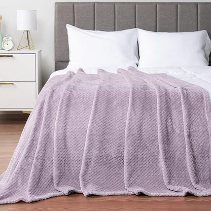 PAVILIA Lavender Purple Throw Blanket for Couch Bed, Soft Fleece Throws for Sofa Chair, Fuzzy Waffle Textured Blanket, Cozy Warm Lightweight All Season Blanket Throw, 50x60