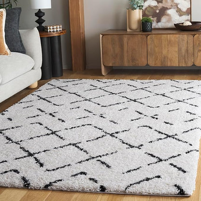 SAFAVIEH Arizona Shag Collection Area Rug - 6'7" x 9'2", Ivory & Black, Moroccan Boho Design, Non-Shedding & Easy to Clean, Ideal for Living Room, Bedroom, Dining Space (ASG743Z)