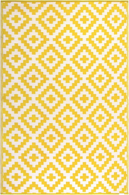 FH Home Outdoor Rug - Waterproof, Fade Resistant, Reversible - Premium Recycled Plastic - Geometric - Patio, Porch, Deck, Balcony - Aztec - Yellow & White Crease Free - 5 x 8 ft