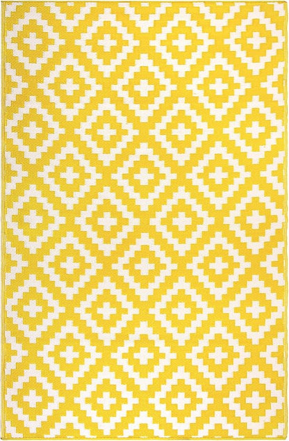 FH Home Outdoor Rug - Waterproof, Fade Resistant, Reversible - Premium Recycled Plastic - Geometric - Patio, Porch, Deck, Balcony - Aztec - Yellow & White Crease Free - 5 x 8 ft