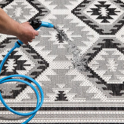 Keen Home Design Outdoor Rug - 5x8 Washable Indoor/Outdoor Rug for Patio, Balcony, Kitchen, Garden, Beach, Deck and Porch. Size: 5'1" x 7'7"