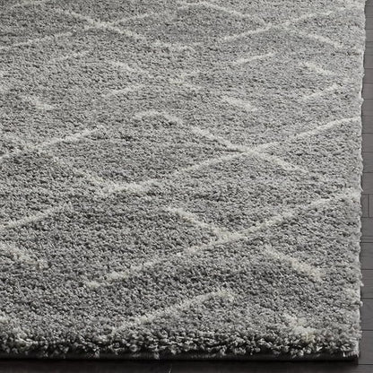 SAFAVIEH Arizona Shag Collection Area Rug - 6'7" Square, Grey & Ivory, Moroccan Design, Non-Shedding & Easy to Clean, Ideal for Living Room, Bedroom, Dining Space (ASG743D)