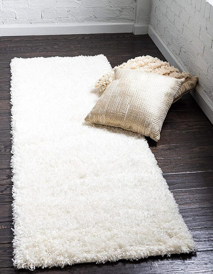 Unique Loom Solid Shag Collection Area Rug (2' 7" x 10' Runner, Snow White)
