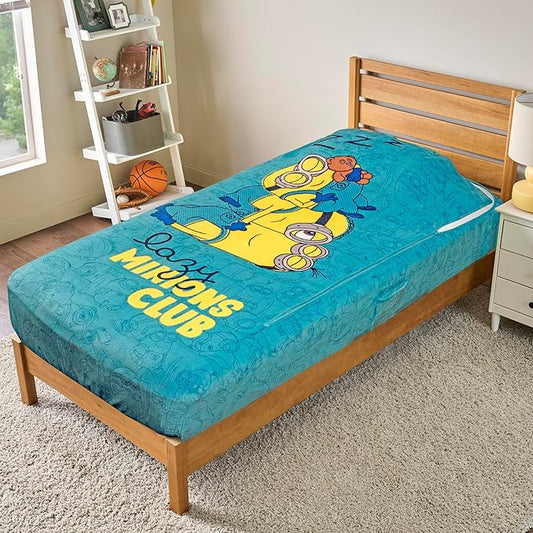 ZippySack Twin Bed Zip-Up Bedding – Super Soft Fleece Fitted Blanket with Side Pocket & Durable Zipper – Easy Bed-Making for Kids (Minions)