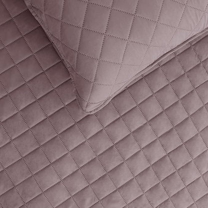 Easy-Going King Size Reversible Quilt Set with 1 Quilt and 2 Pillow Shams, Soft Bed Quilt Cover, Water Resistant Lightweight Microfiber Bedspread, Stain Resistant, Pink/Beige