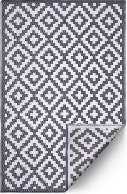 FH Home Outdoor Rug - Waterproof, Fade Resistant, Reversible - Premium Recycled Plastic - Geometric - Large Patio, Deck, Sunroom, Camping, RV - Aztec - Gray & White Crease Free - 6 x 9 ft