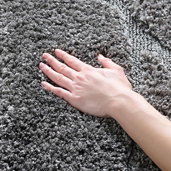 SAFAVIEH Florida Shag Collection Accent Rug - 4' x 6', Grey & Grey, Non-Shedding & Easy Care, 1.2-inch Thick Ideal for High Traffic Areas in Entryway, Living Room, Bedroom (SG471-8080)
