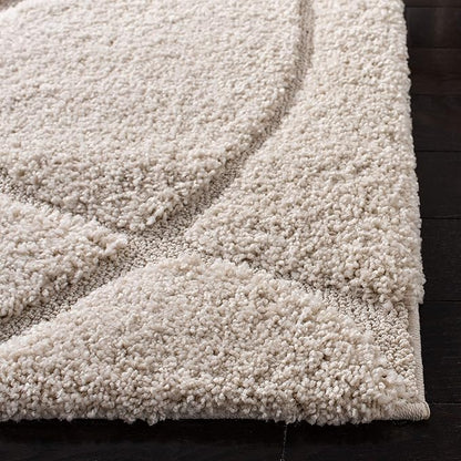 SAFAVIEH Florida Shag Collection Accent Rug - 3'3" x 5'3", Creme & Creme, Non-Shedding & Easy Care, 1.2-inch Thick Ideal for High Traffic Areas in Entryway, Living Room, Bedroom (SG471-1111)
