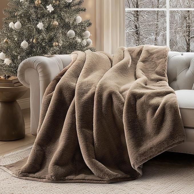 EVERGRACEHOME Ultra Soft Luxury Fluffy Mink Faux Fur Throw Blanket, Thick Warm Fall Winter Blankets for Bed, Couch, Cozy Plush Reversible Blanket for Chair, Sofa (Natural Tan, 50"x60")