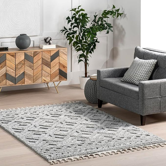 nuLOOM Akia Lattice High/Low Tassel Clearance Area Rug, 4x6, Light Grey