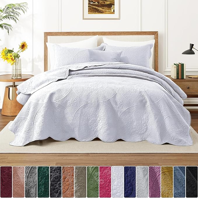 IR Imperial Rooms 10 Pack Twin Quilt Bedding Set (68" x 86") - Bulk Wholesale for Hotels, Guest Bedroom & Airbnbs - Lightweight Microfiber Reversible Floral Embossed Quilts Bedspreads (White)