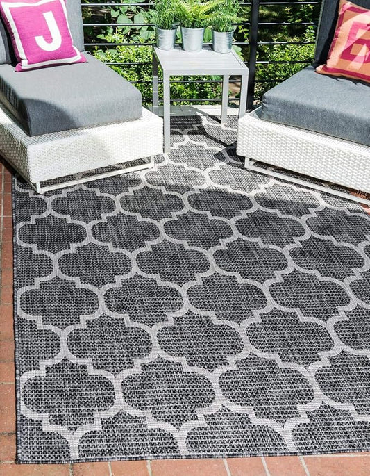 Unique Loom Outdoor Trellis Collection Area Rug (5' 3" x 7' 1" Rectangle Black/Ivory)