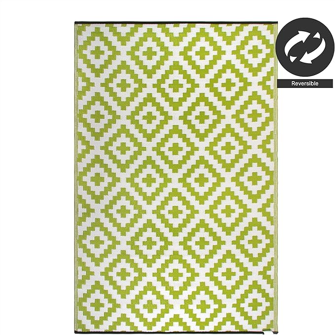 FH Home Outdoor Rug - Waterproof, Fade Resistant, Reversible - Premium Recycled Plastic - Geometric - Patio, Porch, Deck, Balcony - Aztec - Green & White Crease Free - 5 x 8 ft