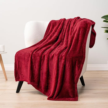 PAVILIA Maroon Red Throw Blanket for Couch, Twin Bed, Soft Fleece Throws for Sofa Chair, Fuzzy Waffle Textured Blanket, Cozy Warm Lightweight All Season Blanket Throw, 60x80
