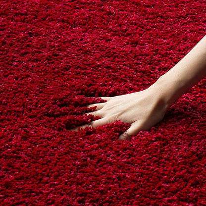 SAFAVIEH Milan Shag Collection Area Rug - 3' Square, Red, Solid Design, Non-Shedding & Easy Care, 2-inch Thick Ideal for High Traffic Areas in Living Room, Bedroom (SG180-4040)