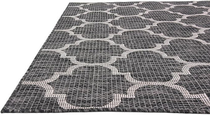 Unique Loom Outdoor Trellis Collection Area Rug (5' 1" x 8' Rectangle, Black/ Ivory)