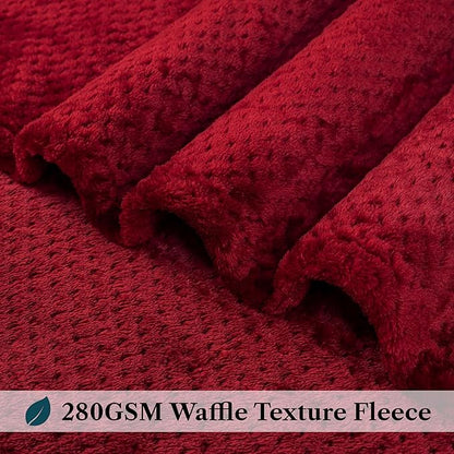 PAVILIA Maroon Red Throw Blanket for Couch, Twin Bed, Soft Fleece Throws for Sofa Chair, Fuzzy Waffle Textured Blanket, Cozy Warm Lightweight All Season Blanket Throw, 60x80