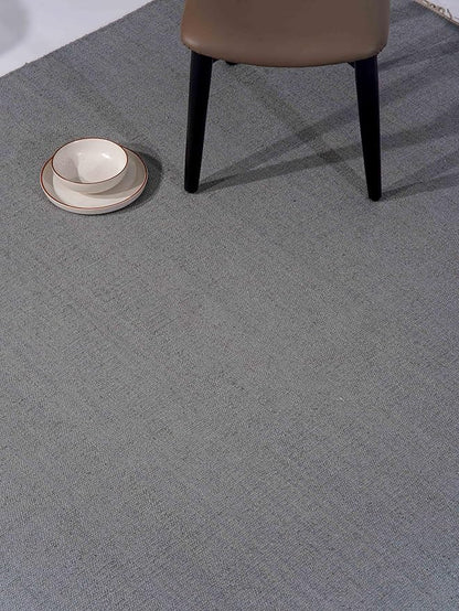 Rugsotic Carpets Hand Woven Flat Weave Kilim Wool 4'x6' Area Rug Solid Silver D00111