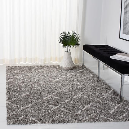 SAFAVIEH Area Rug 4x6 - Arizona Shag Collection - Brown & Ivory, Moroccan Design, Non-Shedding & Easy to Clean, Ideal for Living Room, Bedroom, Dining Space (ASG743B)
