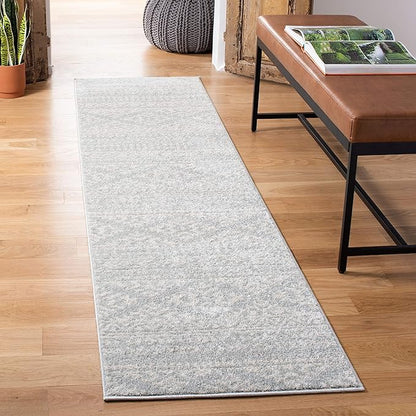 SAFAVIEH Tulum Collection Runner Rug - 2' x 8', Light Grey & Ivory, Moroccan Boho Tribal Design, Non-Shedding & Easy to Clean, Ideal for Living Room, Hallway, Foyer, Entryway, Bedroom (TUL272F)