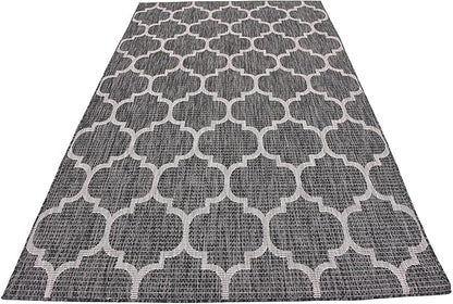 Unique Loom Outdoor Trellis Collection Area Rug (5' 1" x 8' Rectangle, Black/ Ivory)