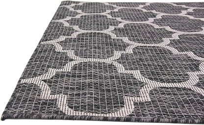Unique Loom Outdoor Trellis Collection Area Rug (4' 1" x 6' 1" Rectangle, Black/ Ivory)