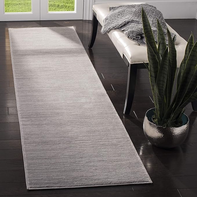 SAFAVIEH Vision Collection Accent Rug - 2'2" x 4', Silver, Modern Ombre Design, Non-Shedding & Easy to Clean, Ideal for Entryway, Foyer, Bedroom (VSN606G)