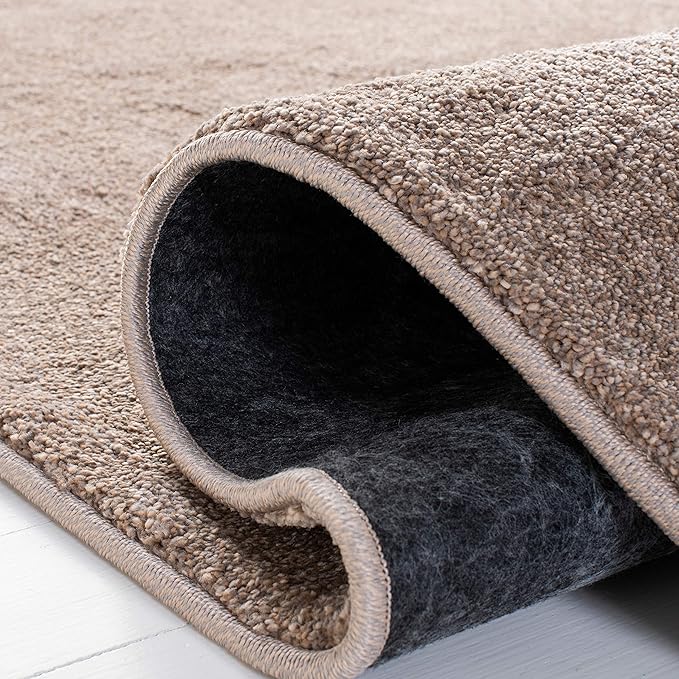 SAFAVIEH Plain and Solid Collection Area Rug - 5'5" x 7'7", Taupe, Non-Shedding & Easy Care, Ideal for High Traffic Areas in Living Room, Bedroom (PNS320-4429)