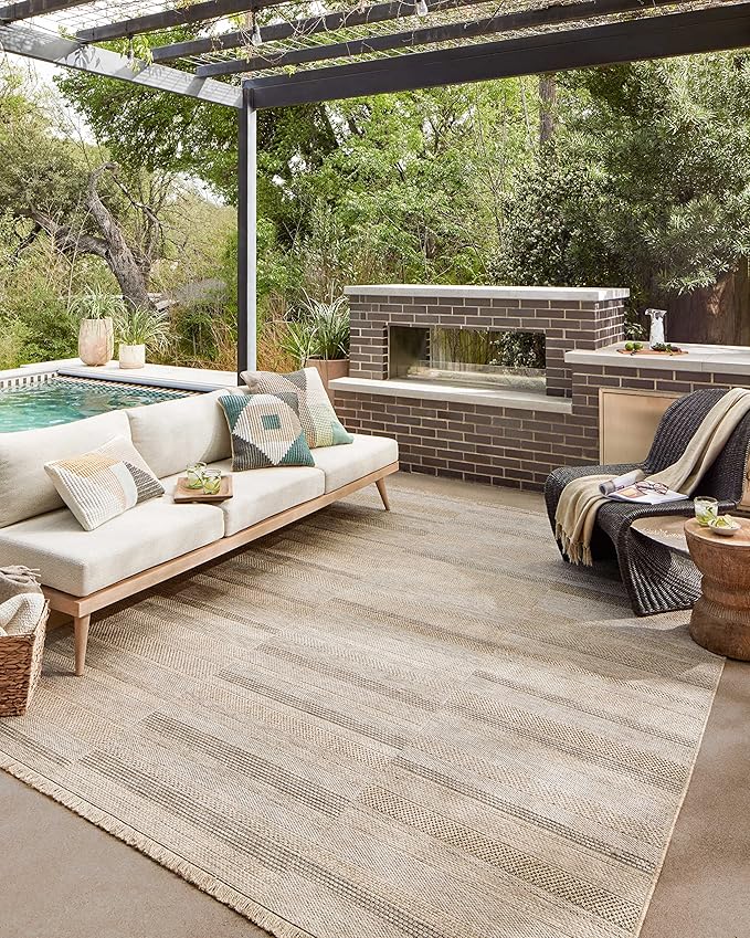 Loloi Dawn Collection Indoor/Outdoor DAW-03 Brown 2'-3" x 3'-9" Accent Rug