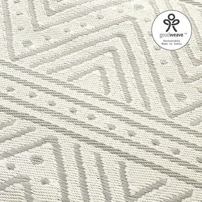 Fab Habitat Chevron Outdoor Rug - Waterproof, Fade Resistant, Crease-Free - Premium Recycled Plastic - Striped - Porch, Deck, Balcony, Mudroom, Laundry Room, Patio - Patan - Beige - 3 x 5 ft
